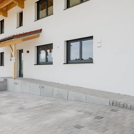 Fenjoy Ferienapartments Am Chiemsee - Balkon - Bbq Apartmán